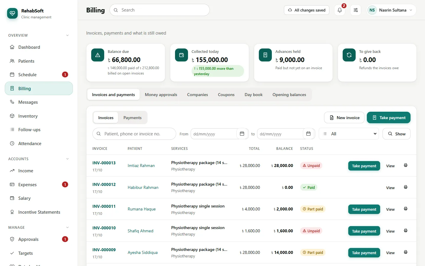 The billing page: balance due, collected today, advances and the invoice list